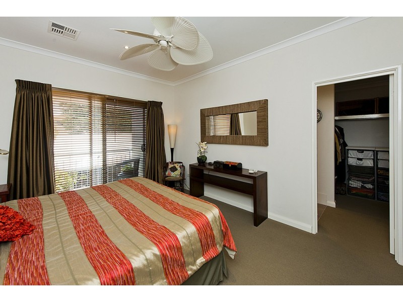 2/116 Salvado Road, Wembley WA 6014