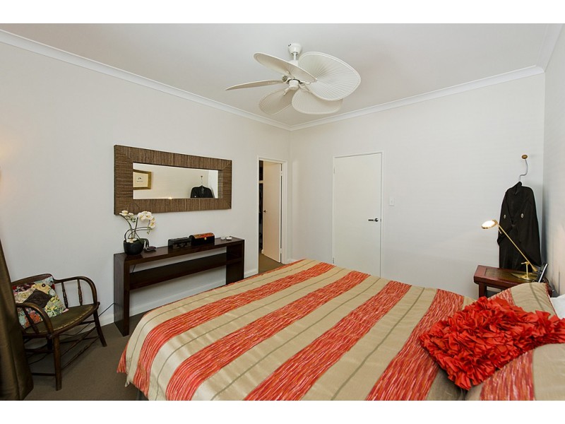 2/116 Salvado Road, Wembley WA 6014