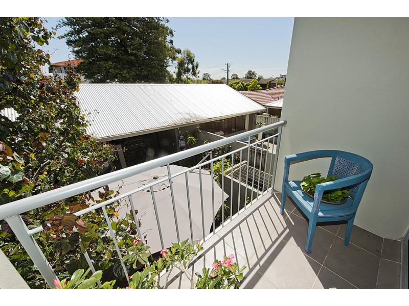 2/116 Salvado Road, Wembley WA 6014