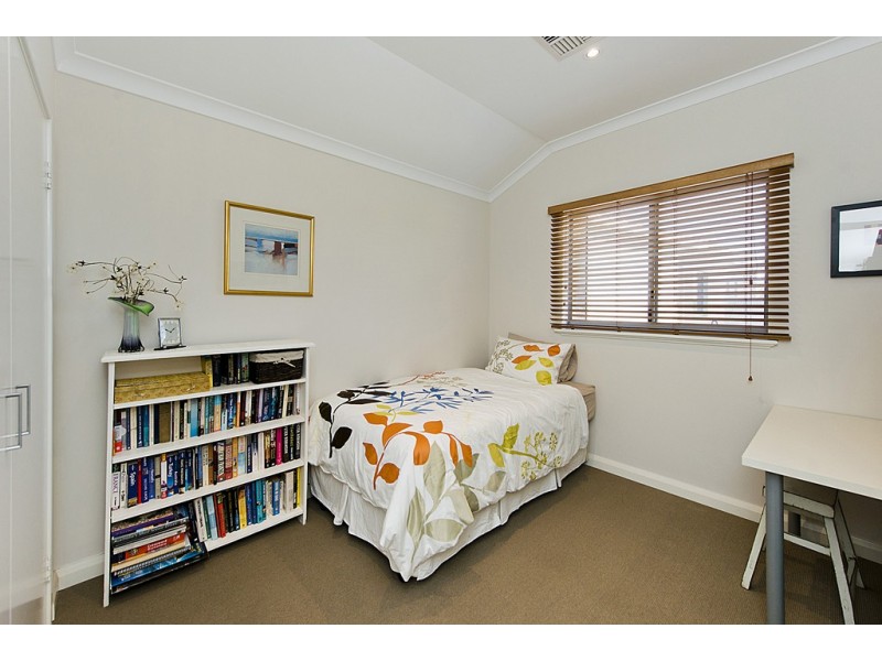 2/116 Salvado Road, Wembley WA 6014