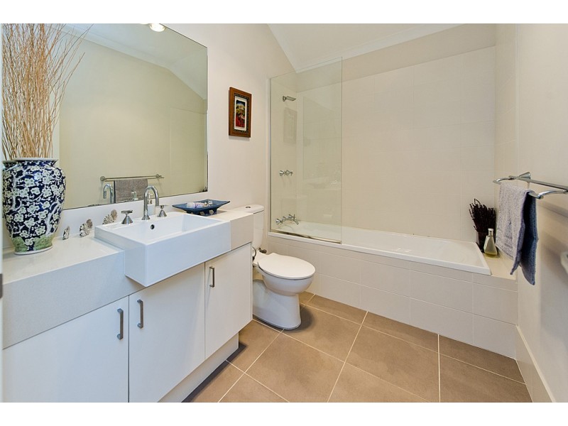 2/116 Salvado Road, Wembley WA 6014