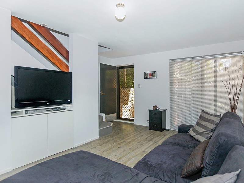 30/53 King George Street, Victoria Park WA 6100