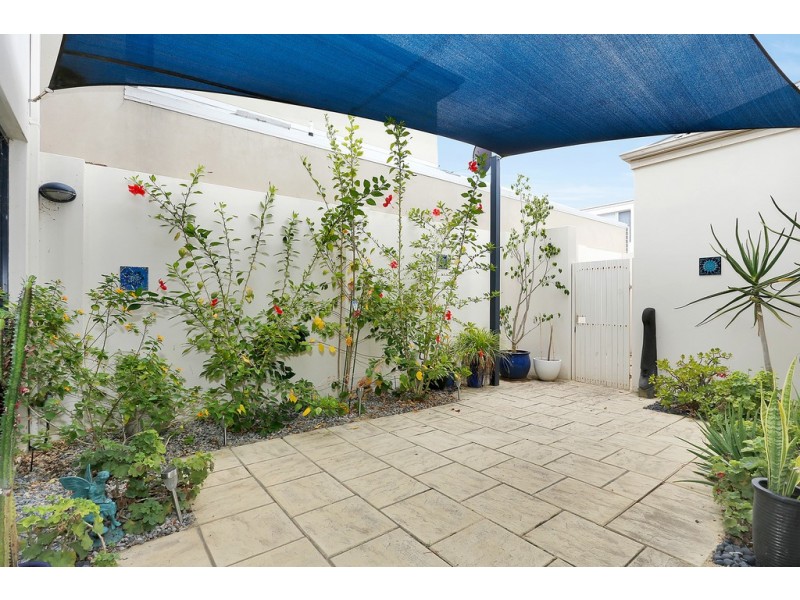 39 Waterway Crescent, Ascot WA 6104