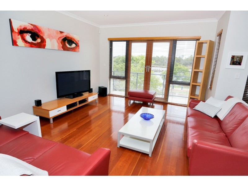 39 Waterway Crescent, Ascot WA 6104