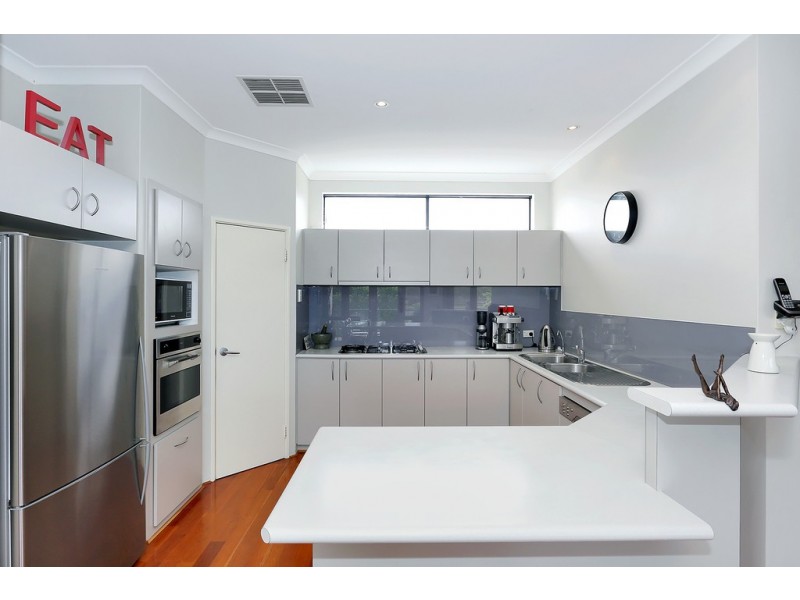 39 Waterway Crescent, Ascot WA 6104