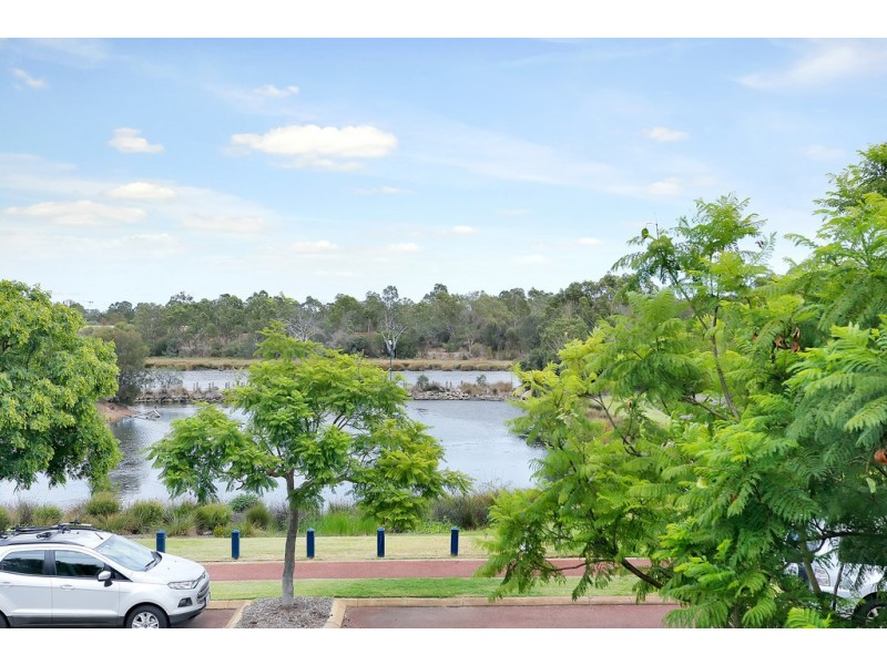 39 Waterway Crescent, Ascot WA 6104