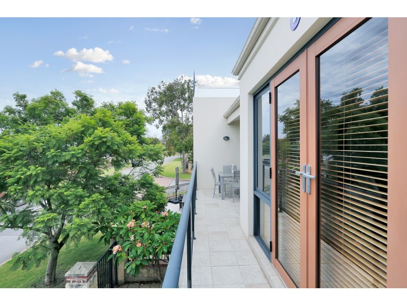 39 Waterway Crescent, Ascot WA 6104