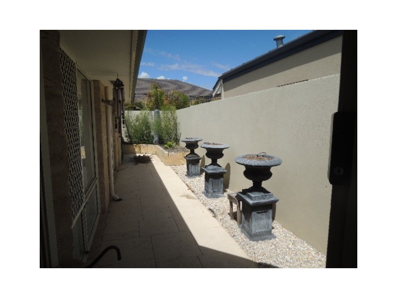 36 Ferentino Road, Stirling WA 6021