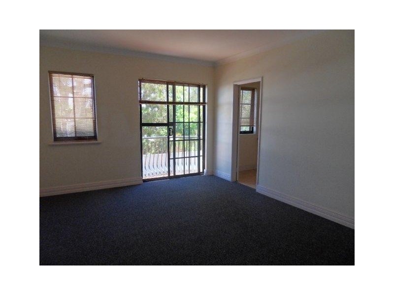 3 Knave Lane, Innaloo WA 6018