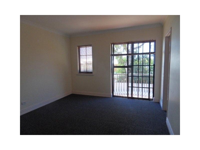 3 Knave Lane, Innaloo WA 6018