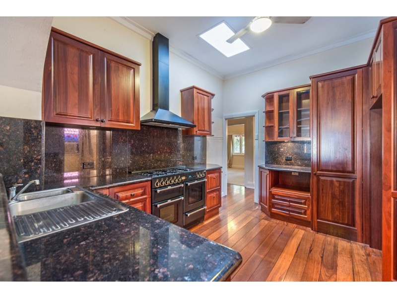 25 Holland Street, Wembley WA 6014