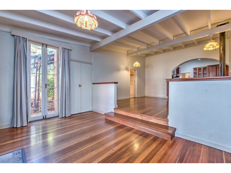 25 Holland Street, Wembley WA 6014