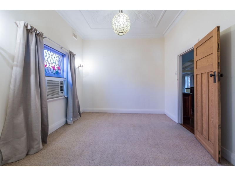 25 Holland Street, Wembley WA 6014