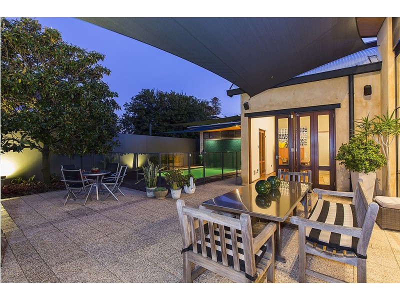 12 Tara Vista, West Leederville WA 6007