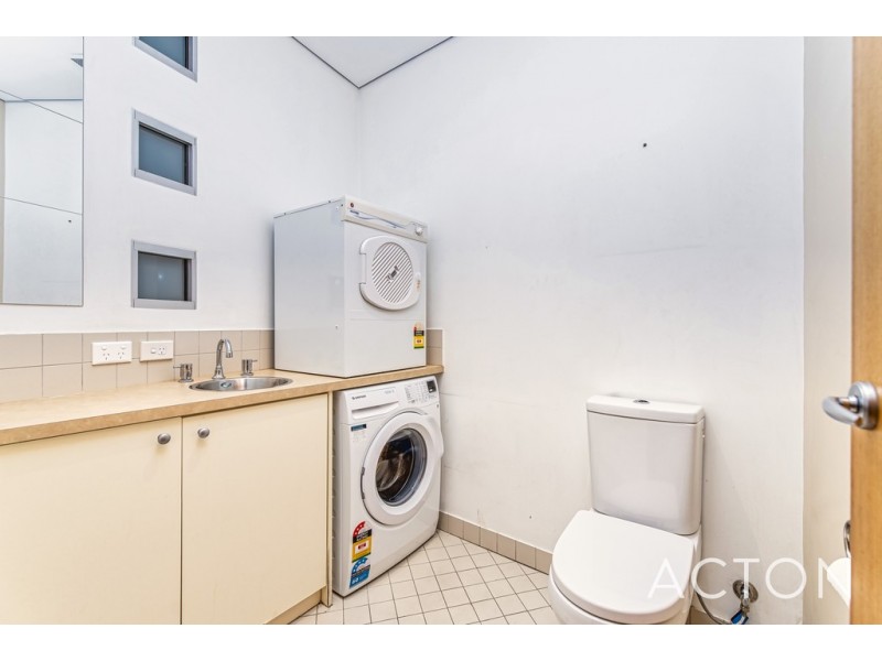 11/82 King Street, Perth WA 6000