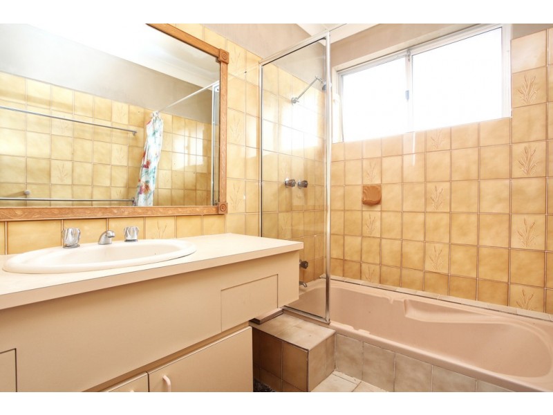 6 Waterton Way, Cooloongup WA 6168