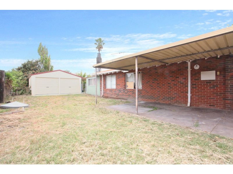 6 Waterton Way, Cooloongup WA 6168