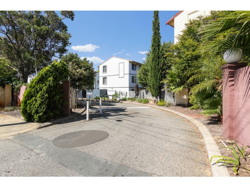 9/125 Herdsman Parade, Wembley WA 6014
