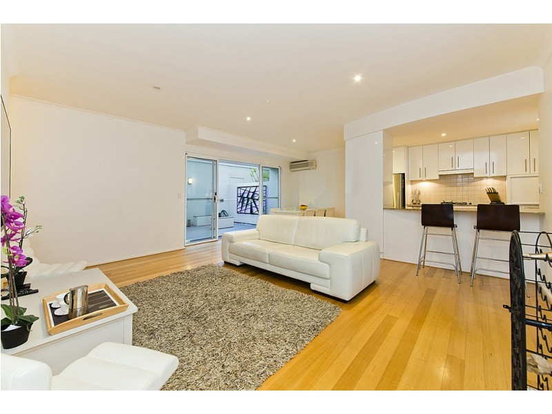 2/1 Cashel Lane, Subiaco WA 6008