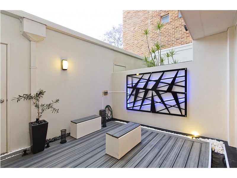 2/1 Cashel Lane, Subiaco WA 6008