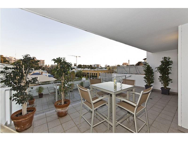 14/1 Douro Place, West Perth WA 6005