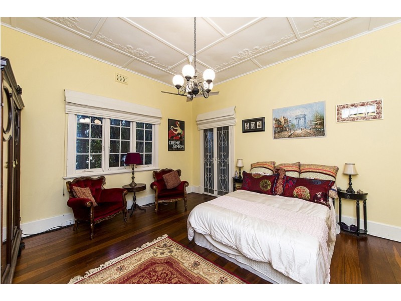 12 Alexander Street, Wembley WA 6014