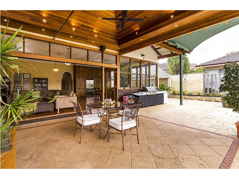 12 Alexander Street, Wembley WA 6014