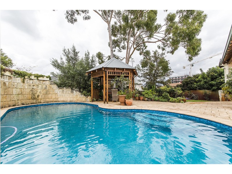 12 Alexander Street, Wembley WA 6014