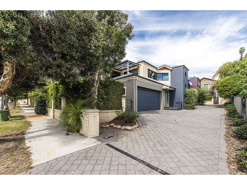 251A Cambridge Street, Wembley WA 6014