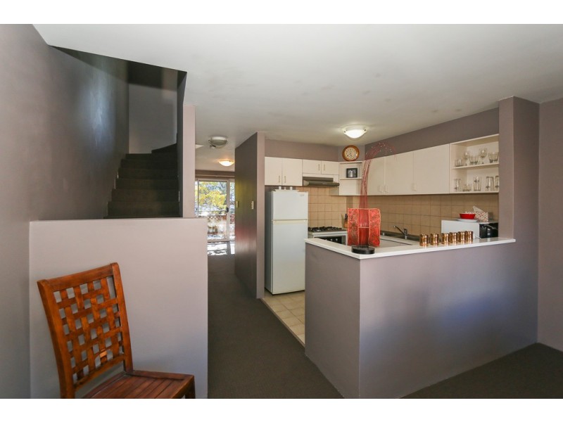 4/39 Bronte Street, East Perth WA 6004