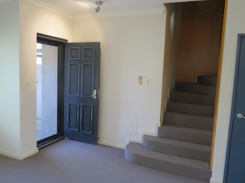 2/1 Hammond, West Perth WA 6005
