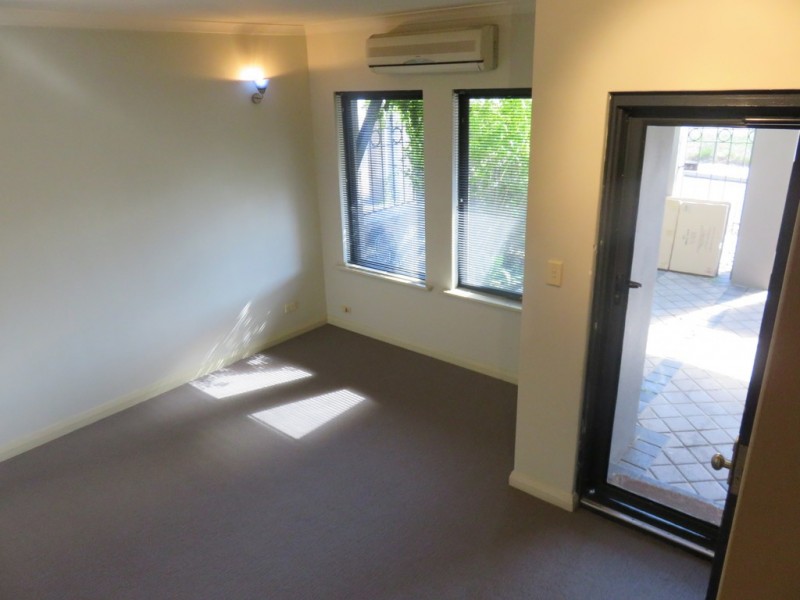 2/1 Hammond, West Perth WA 6005