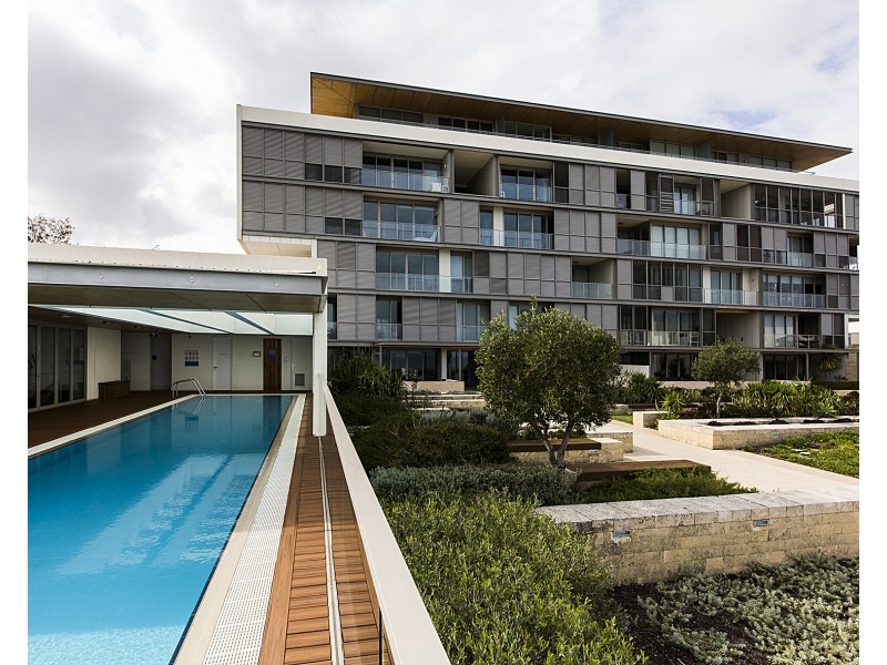 22/21 Ocean Drive, North Coogee WA 6163