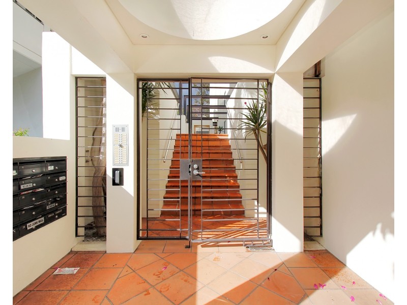 3/2 Colin Street, West Perth WA 6005