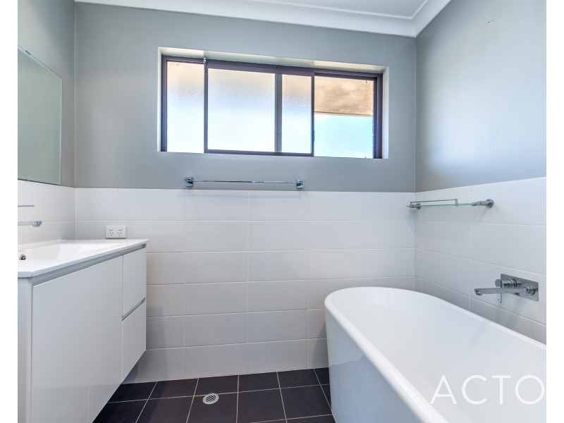 1/180 Eighth Avenue, Inglewood WA 6052