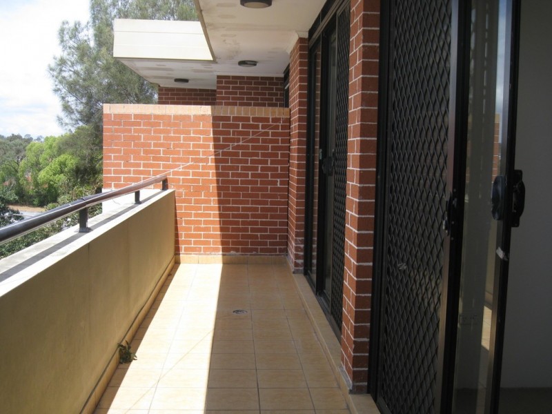 9 / 2 – 8 KITCHENER AVENUE, Regents Park NSW 2143