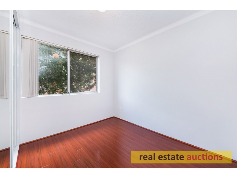 2/8 DRUMMOND STREET, Warwick Farm NSW 2170