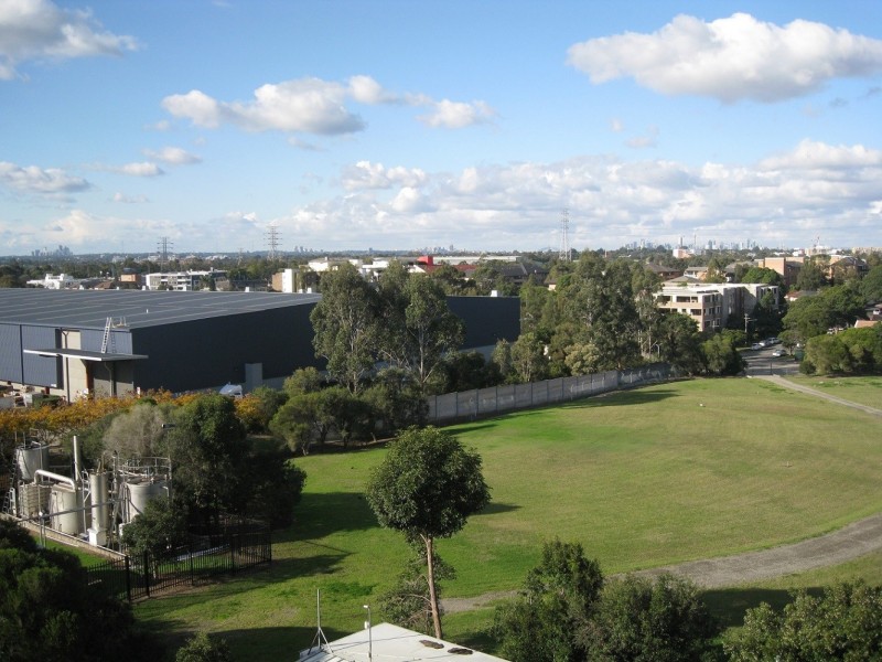 305 / 81-86 COURALLIE AVENUE, Homebush West NSW 2140