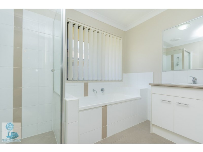 8 Dragon Avenue, Morayfield QLD 4506