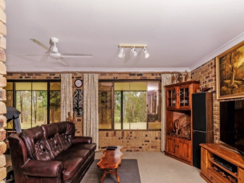 189 Moorina Road, Moorina QLD 4506