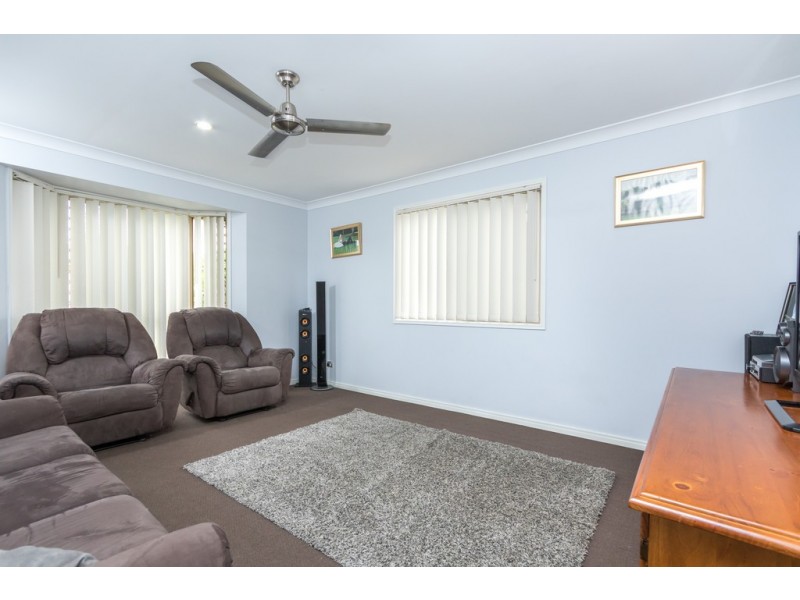 48 Riverbend Crescent, Morayfield QLD 4506