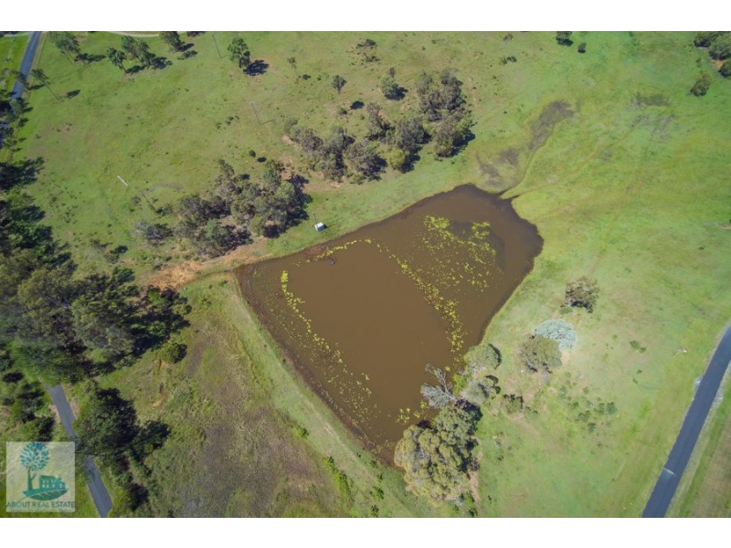 27 Mountain View Road, Moorina QLD 4506