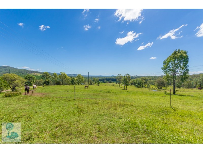 27 Mountain View Road, Moorina QLD 4506