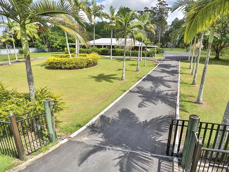 9 Fairmount Street, Elimbah QLD 4516