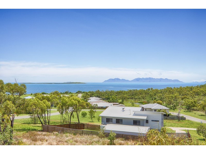 18 BAYSIDE COURT, Bowen QLD 4805