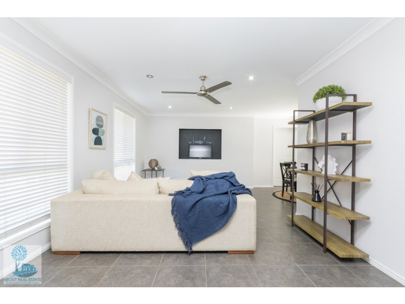 74 CRESTWOOD AVENUE, Morayfield QLD 4506
