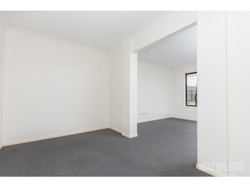 79 Fernbrook Drive, Morayfield QLD 4506