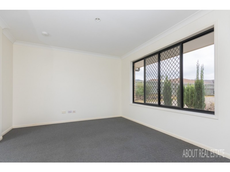 79 Fernbrook Drive, Morayfield QLD 4506