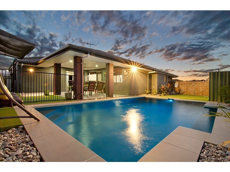 17 Dewar Court, Caboolture QLD 4510
