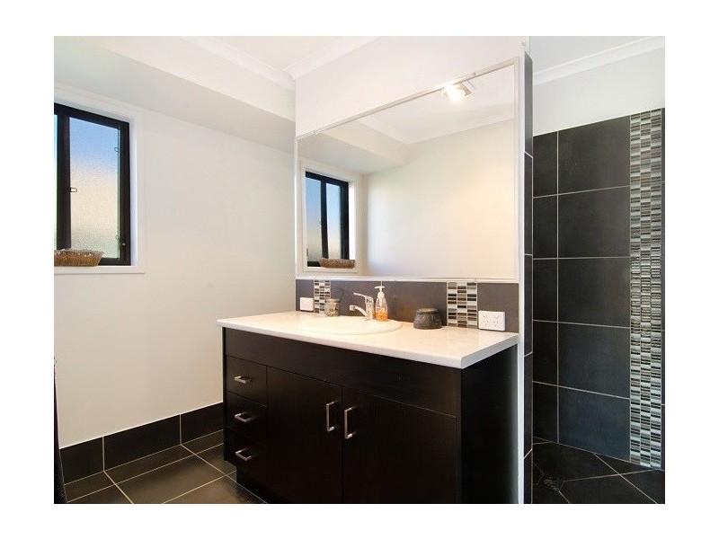 17 Dewar Court, Caboolture QLD 4510